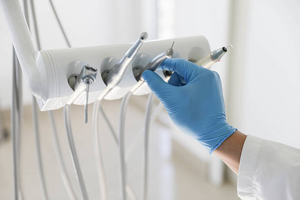 Professional Emergency Dentist technician working in Mackinaw, IL